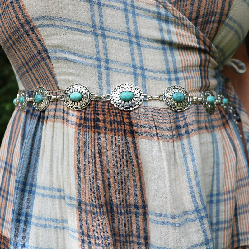 Cowgirl Chic Statement Western Burnished Silver Tone Conchos On Link Body Waist Chain Belt (Turquoise Howlite Stone Centers 34"+9" Extender)